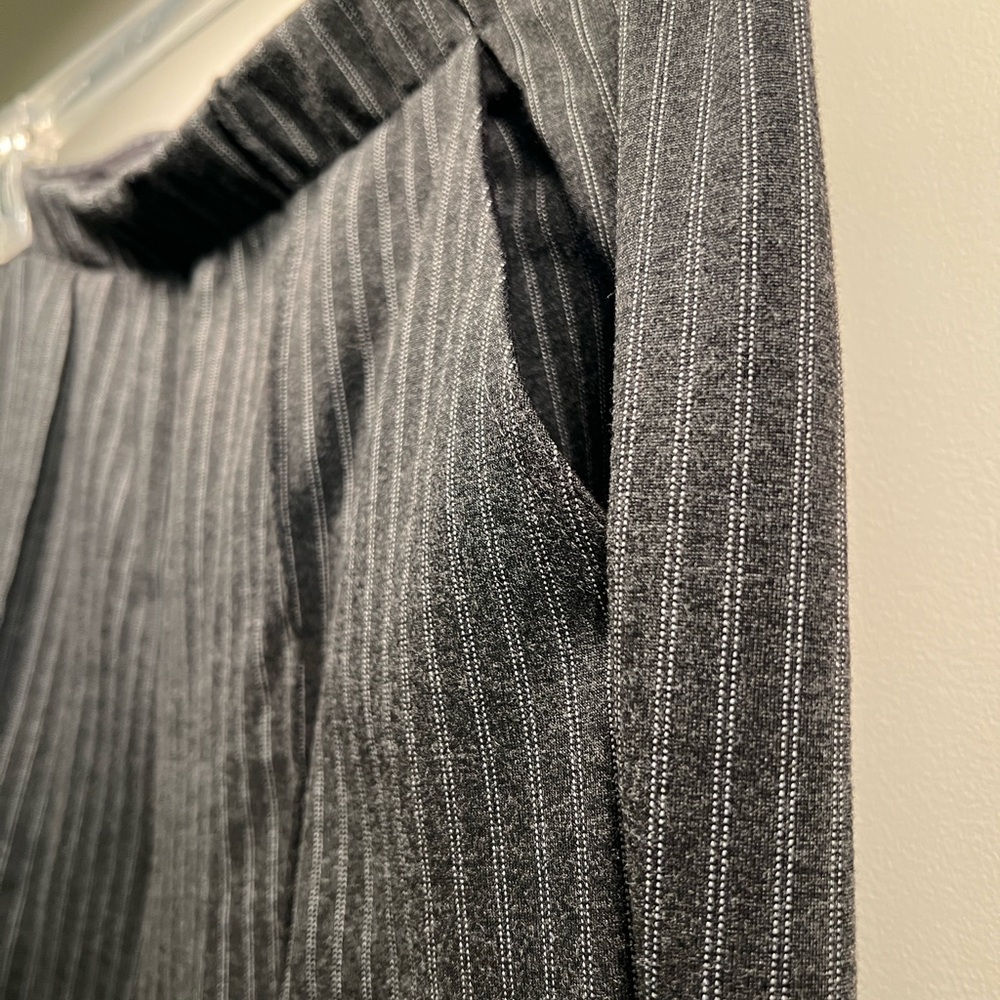 Women’s Gray Pinstripe Stretchy Pants